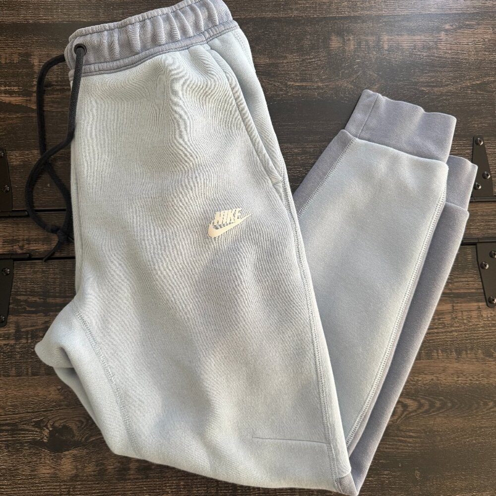 Nike Men’s Sweatpants – Light Blue with Blue-Gray Details | Size M